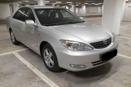 Toyota Camry 280.000 km 5.999 &euro; Hamburg 22045