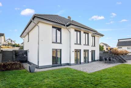 Haus zum Kaufen in Olpe 869.000 € 196.82 m² 7 zimmer