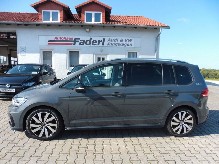 VW Touran 13.594 km 38.980 € Ursensollen 92289