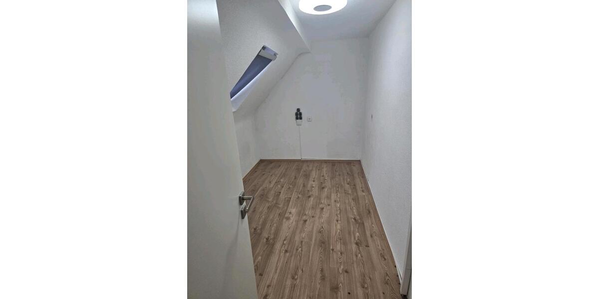 Einfamilienhaus Buchen (Odenwald) - 4 Zimmer, 90 m&sup2;, 150.000&euro; | Angebot:26748622