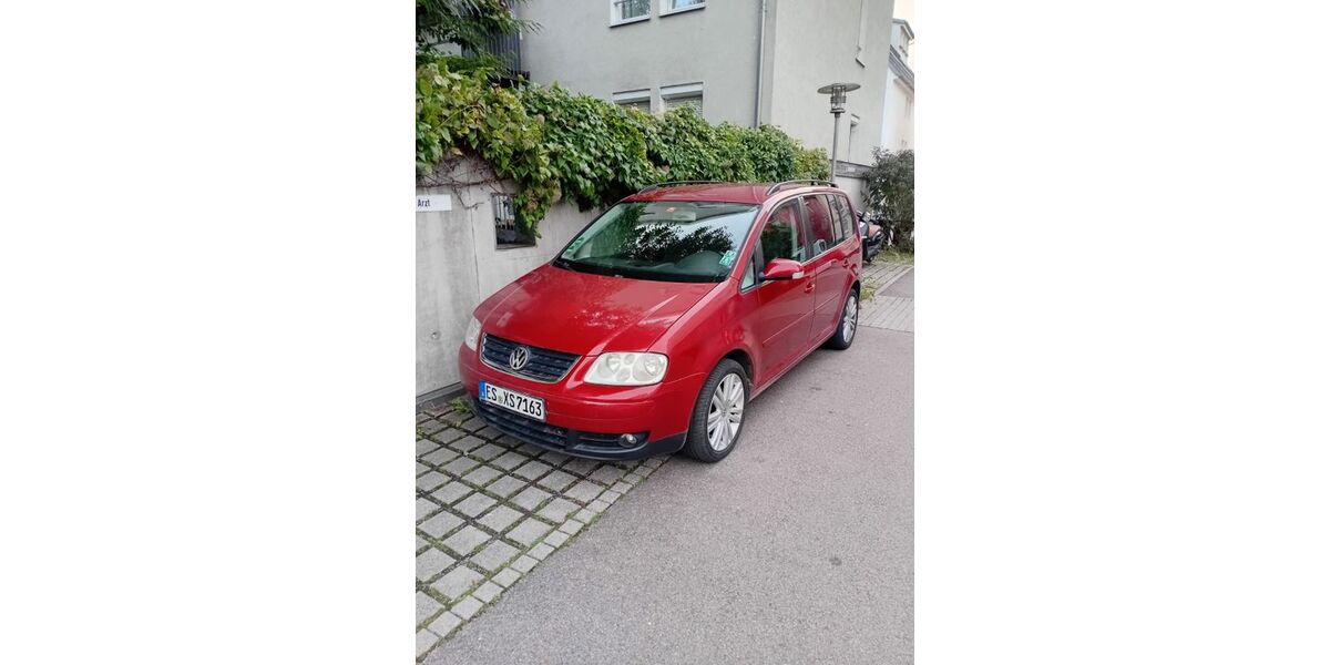 VW Touran 253.000 km 1.700 &euro; Esslingen 73728