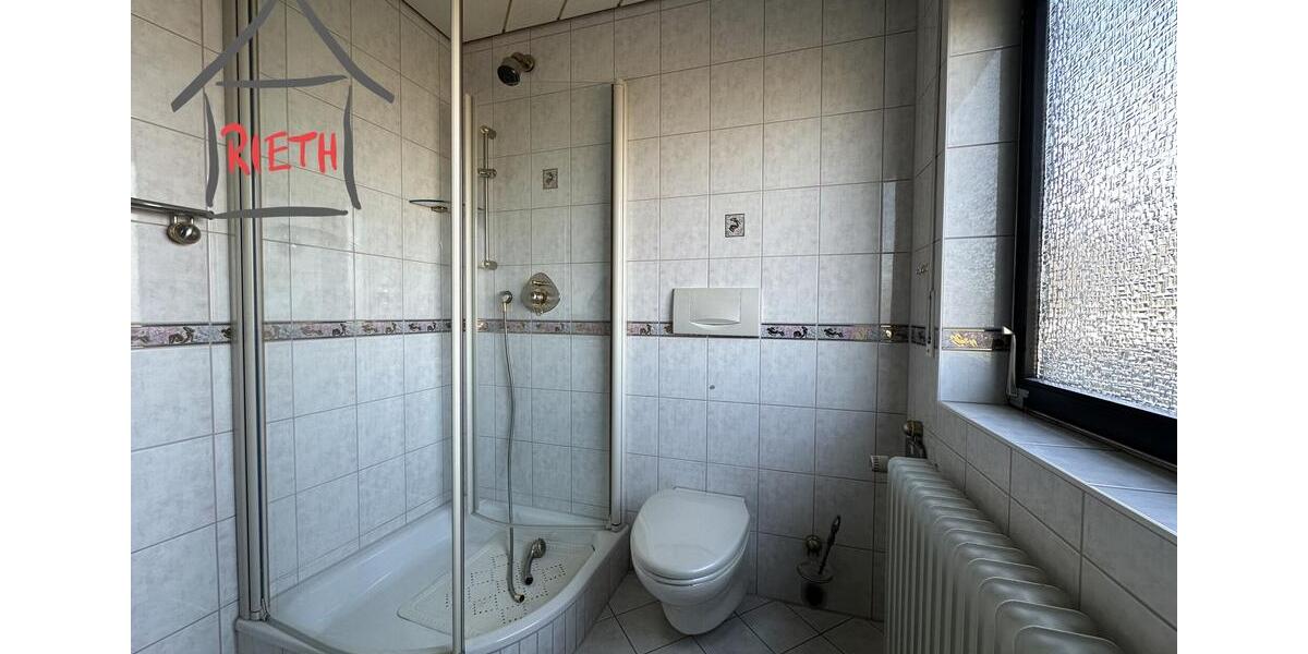 * Reiheneckhaus in toller Randlage von Schlösslesfeld * 6 zimmer