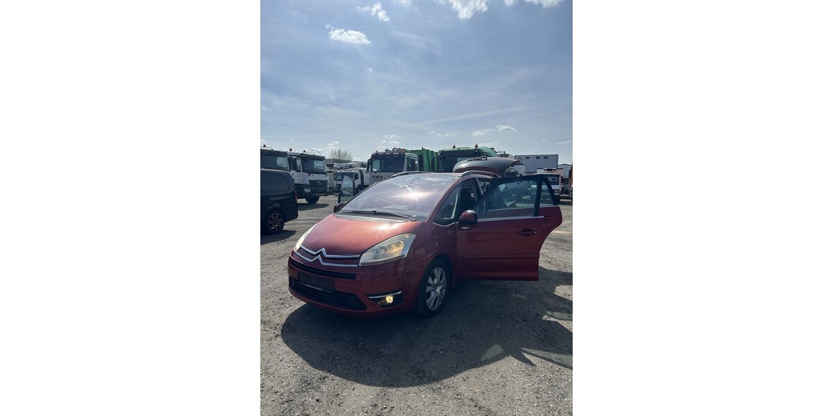 Citroen C4 Grand Picasso 158.836 km 4.999 &euro; Hamburg 20038