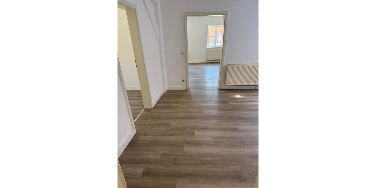 Dachgeschoßwohnung Holzminden - 3 Zimmer, 66 m&sup2;, 450&euro; | Angebot:26269887