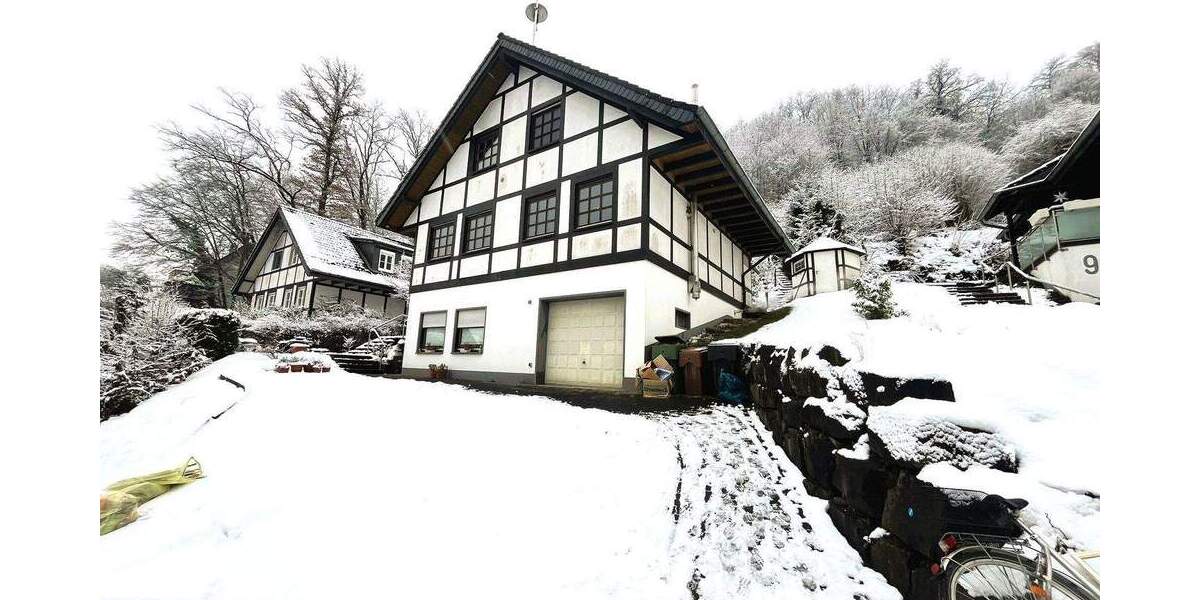 Zentral gelegenes Einfamilienhaus mit Einliegerwohnung 4 zimmer