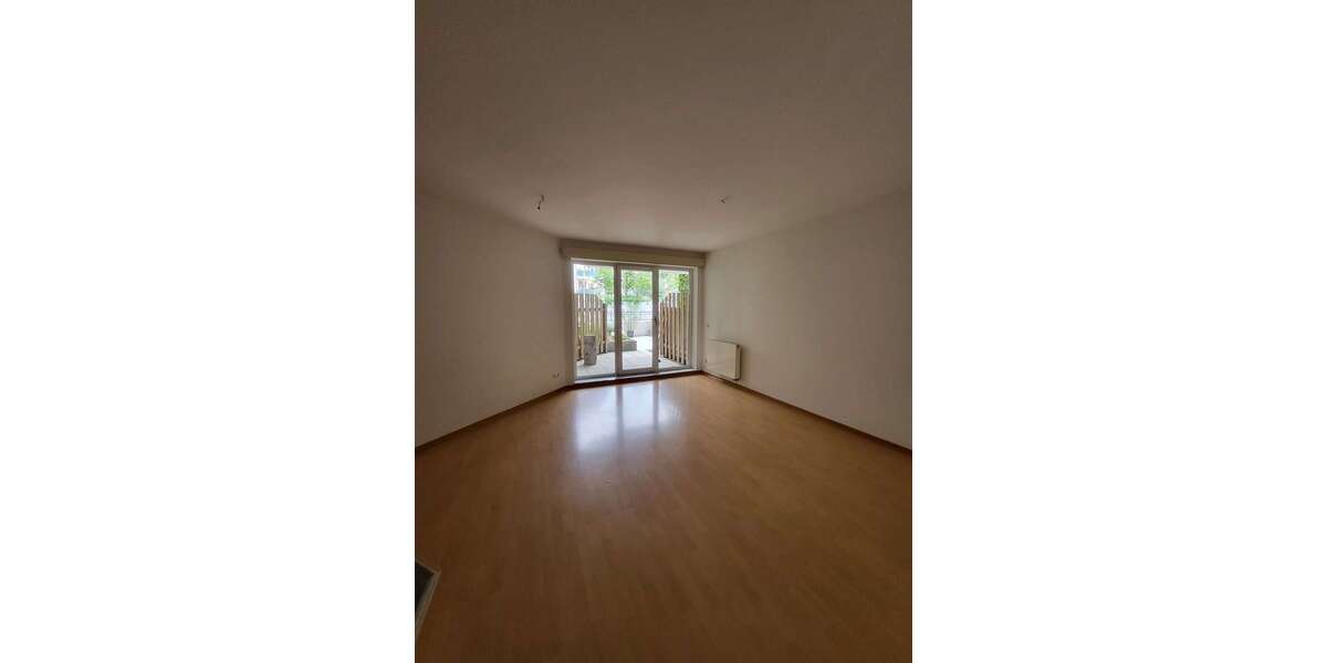 ruhige Erdgeschosswohnung mit Terrasse zum Innenhof *ab sofort verfügbar* 2 zimmer