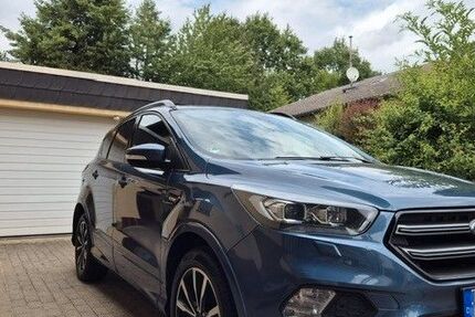 Ford Kuga 98.000 km 11.900 &euro; Nidda 63667