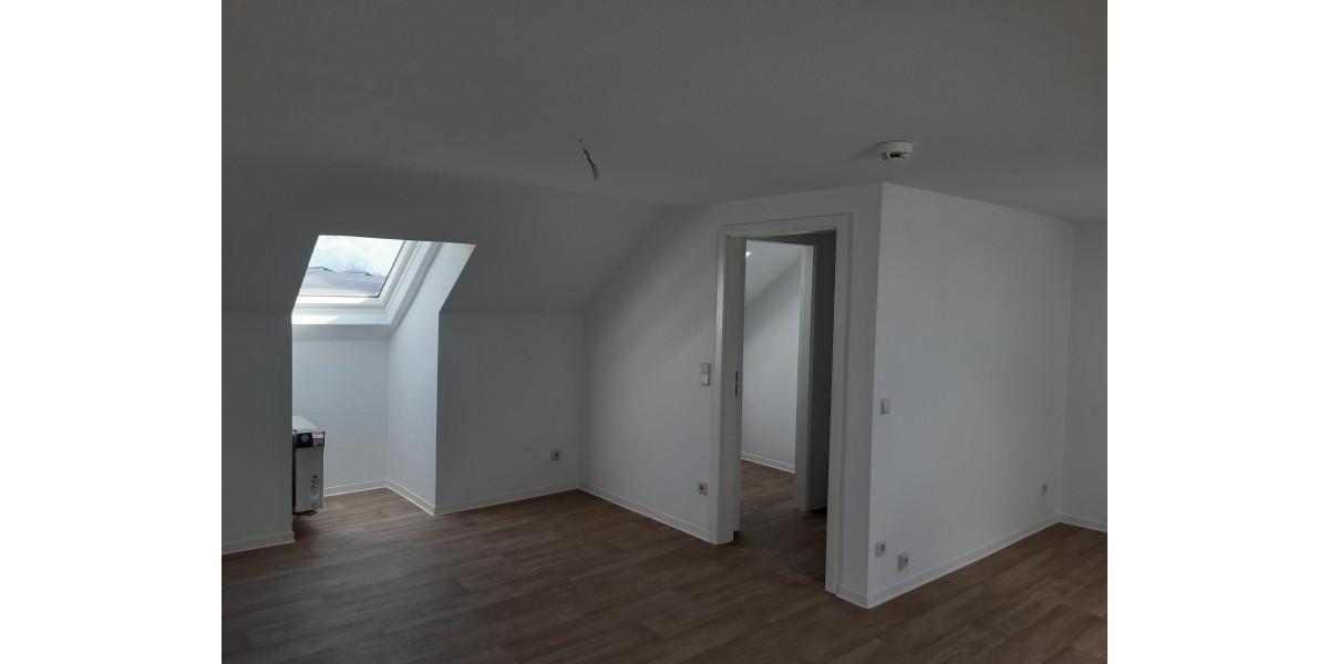 Dachgeschoßwohnung Dessau-Roßlau Dessau - 1 Zimmer, 28 m&sup2;, 225&euro; | Angebot:26461263