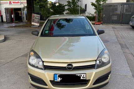 Opel Astra 125.813 km 4.300 &euro; München 80992
