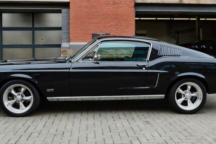 Ford Mustang 53.243 km 87.500 &euro; Stolberg 52224