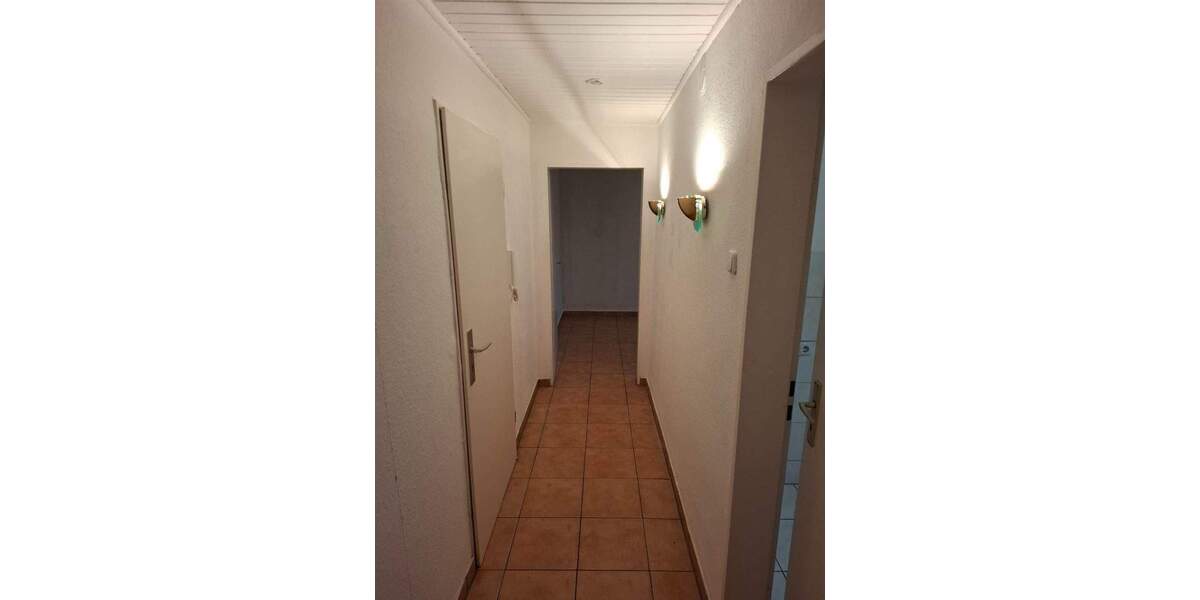 DG Wohnung sucht nette Miter 1 zimmer