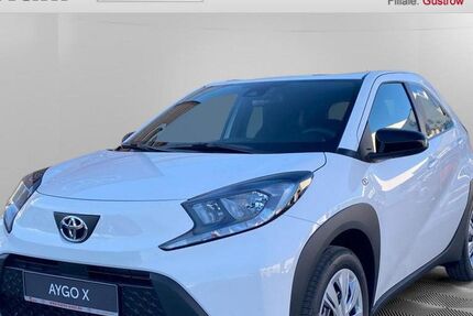 Toyota Aygo (X) 2.900 km 17.200 € Demmin 17109