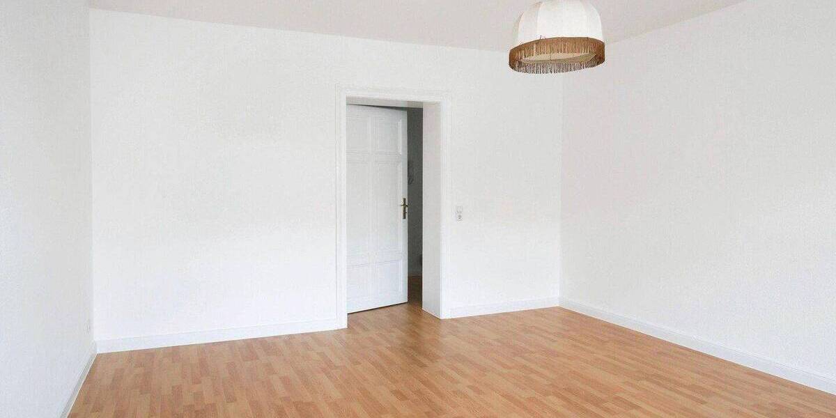 Etagenwohnung Görlitz Innenstadt - 2 Zimmer, 76 m&sup2;, 79.000&euro; | Angebot:26886551