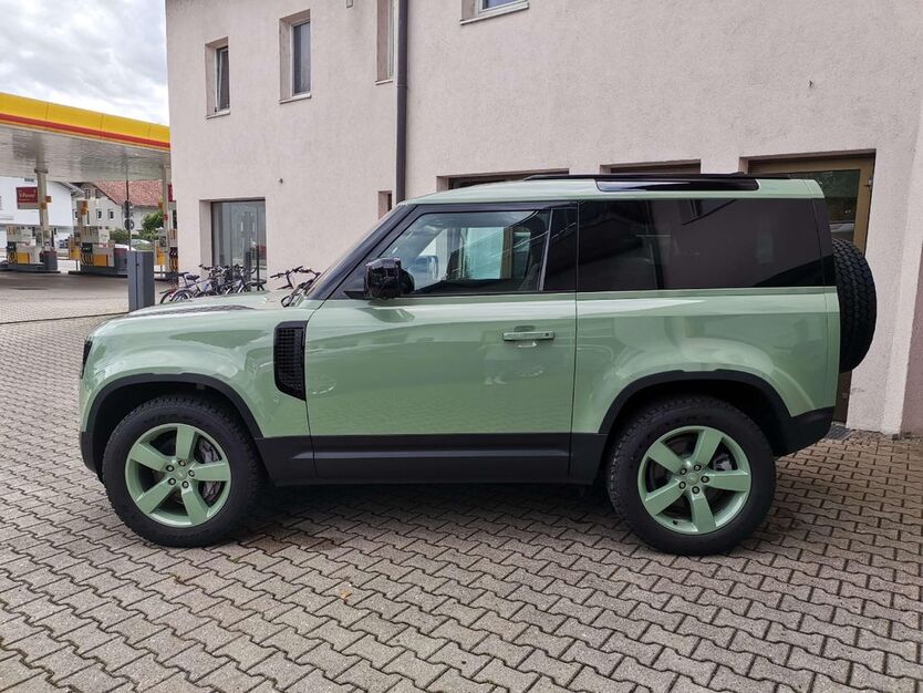 Land Rover Defender 3.800 km 89.500 € Rosenheim 83024