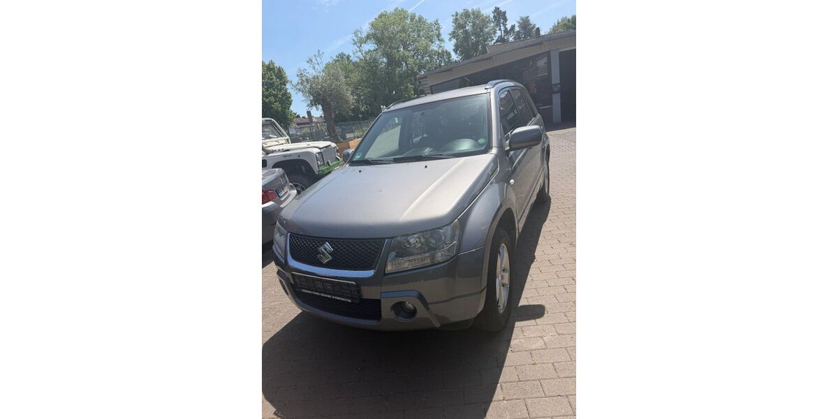 Suzuki Grand Vitara 147.000 km 5.900 &euro; Göttingen 37081