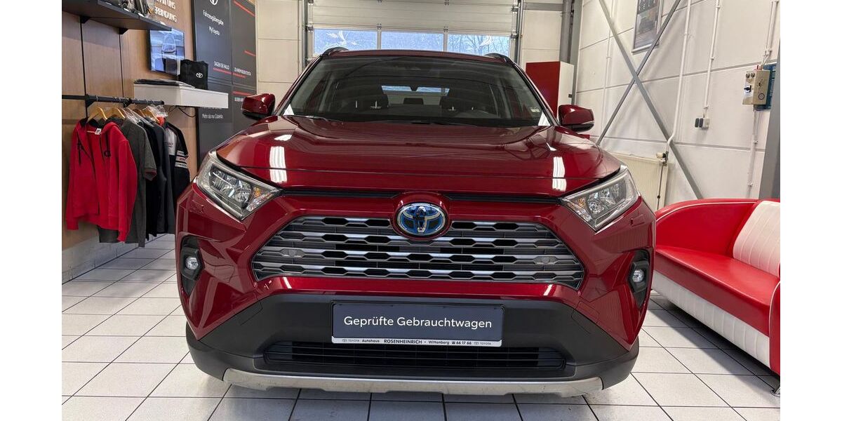 Toyota RAV 4 40.567 km 37.990 &euro; Wittenberg 06886