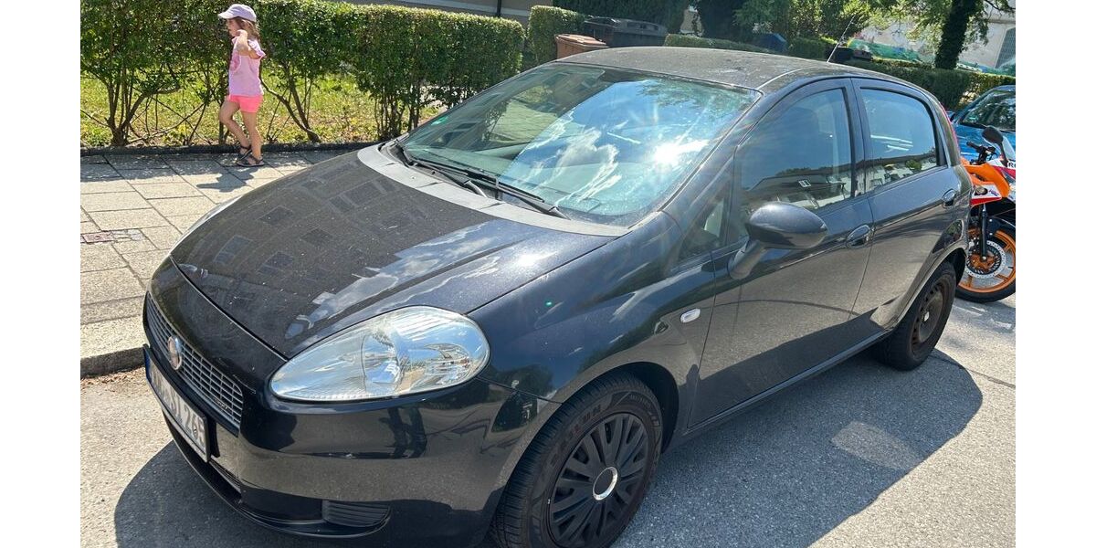 Fiat Punto 143.000 km 2.700 &euro; München 80997