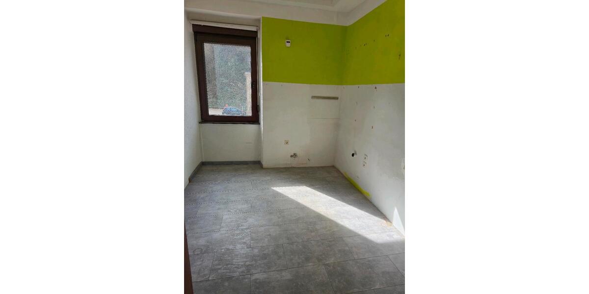Mehrfamilienhaus, Wohnhaus Ottweiler - 9 Zimmer, 200 m&sup2;, 139.000&euro; | Angebot:26868850