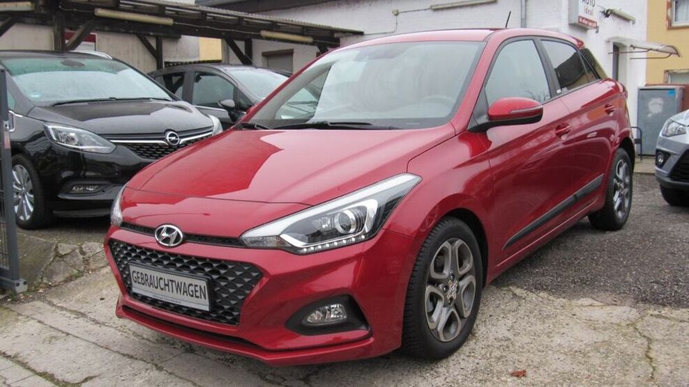 i20