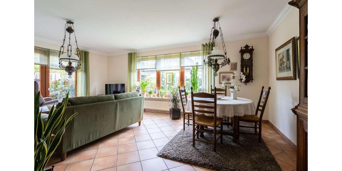 Einfamilienhaus Cappeln (Oldenburg) - 7 Zimmer, 100 m&sup2;, 349.000&euro; | Angebot:26602622