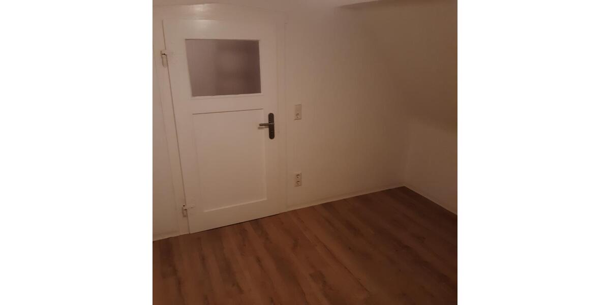 Einfamilienhaus Lauterhofen - 4 Zimmer, 70 m&sup2;, 900&euro; | Angebot:26102323