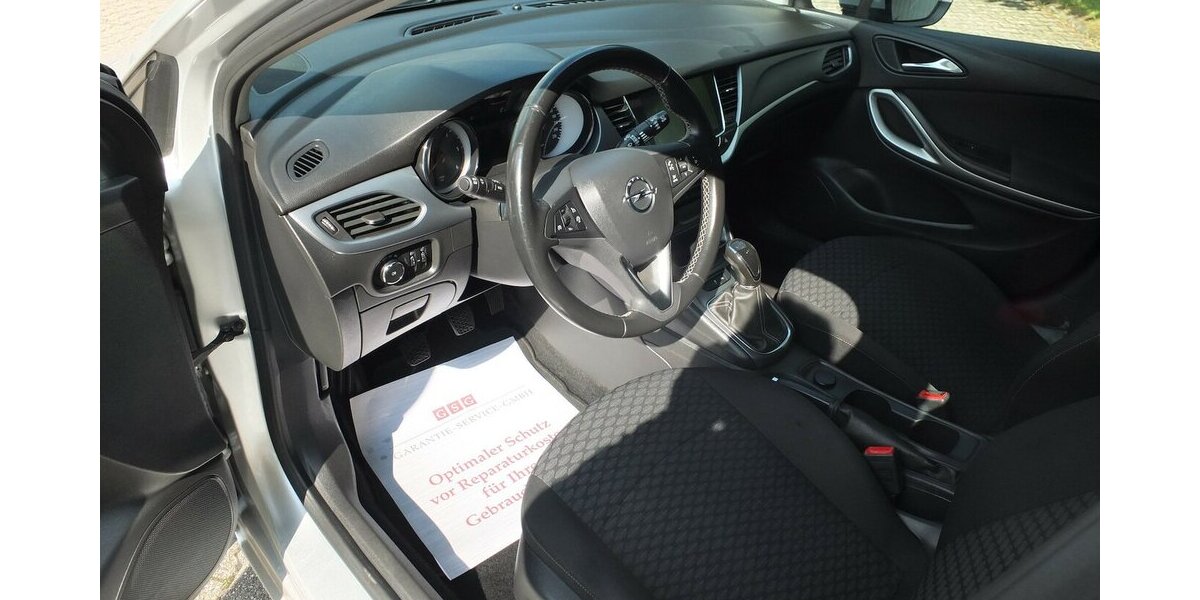 Opel Astra EDITION NAVI KLIMA TEMPOMAT BLUETOOTH 99.125 km 9.908 &euro; Köln 50858