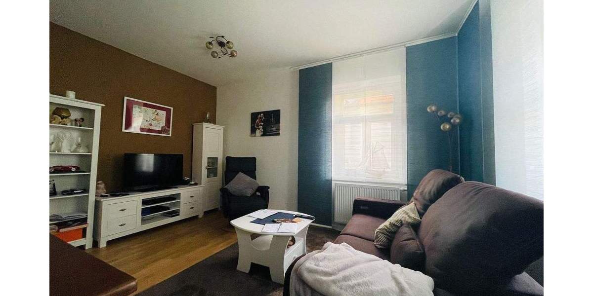 großzügige 4-Zimmerwohnung in ruhiger Elblage von Laubegast zu vermieten 4 zimmer