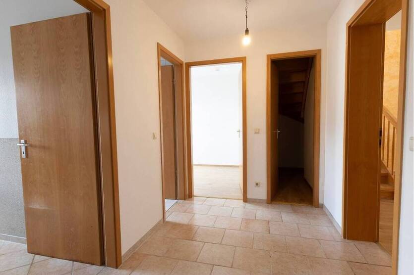 Den Wald direkt vor der Tür! DG-Wohnung in Neuseddin