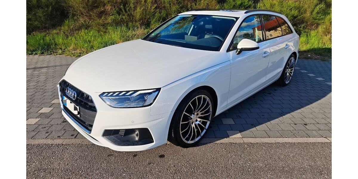 Audi A4 89.300 km 22.990 &euro; Enkenbach-Alsenborn 67677