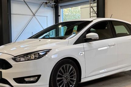 Ford Focus 76.320 km 10.790 &euro; Bielefeld 33649