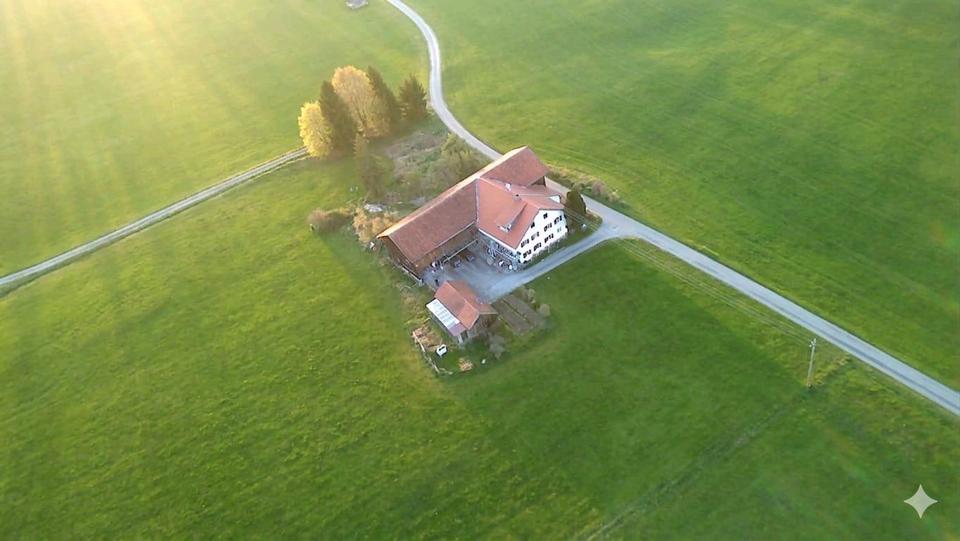 Bauernhaus, Landhaus Marktoberdorf - 8 Zimmer, 312 m&sup2;, 990.000&euro; | Angebot:27109012
