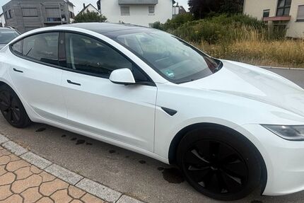 Tesla Model 3 45.145 km 34.900 &euro; Filderstadt 70794