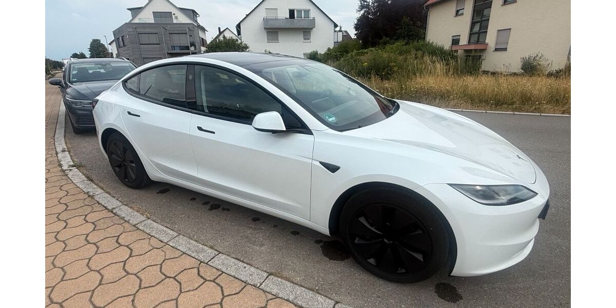 Tesla Model 3 45.145 km 34.900 &euro; Filderstadt 70794