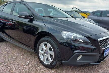 Volvo V40 82.078 km 13.700 € Hösbach 63768