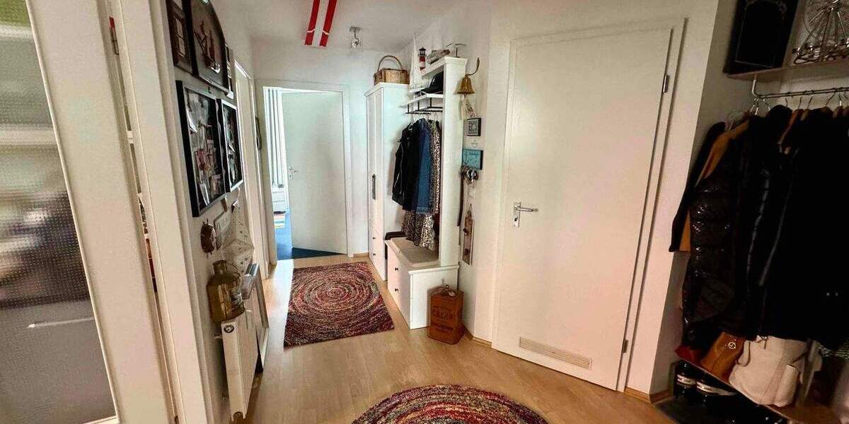 Etagenwohnung Radebeul - 2 Zimmer, 64 m&sup2;, 190.000&euro; | Angebot:25563351