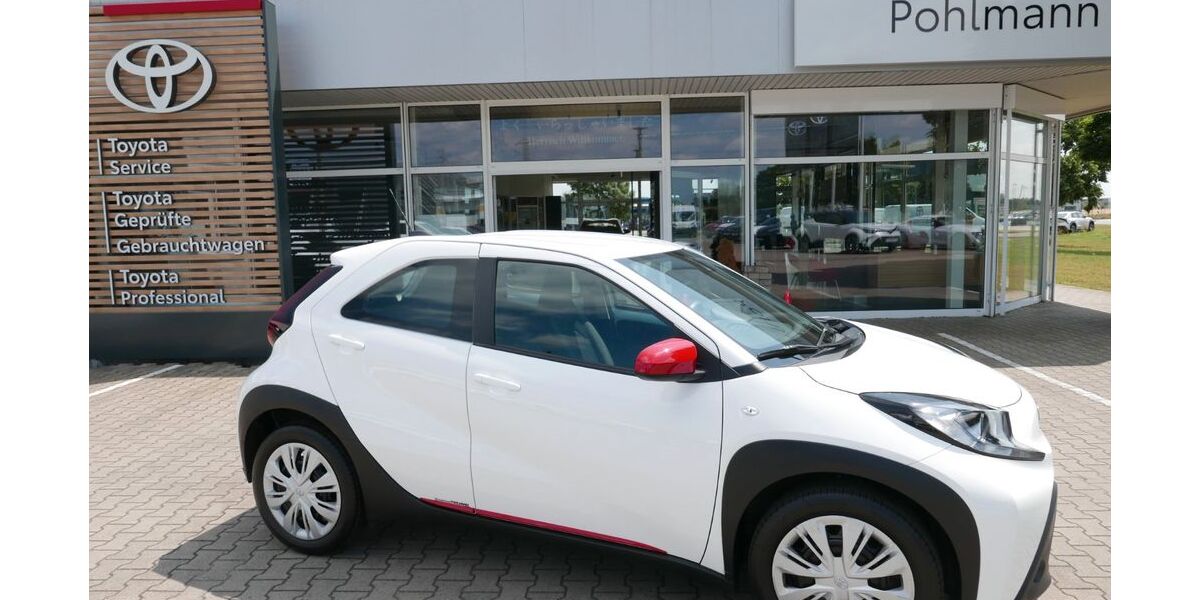 Toyota Aygo (X) 25.000 km 13.430 &euro; Zeithain 01619