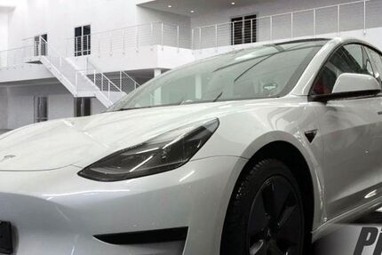 Tesla Model 3 47.750 km 26.850 &euro; Schöningen 38364