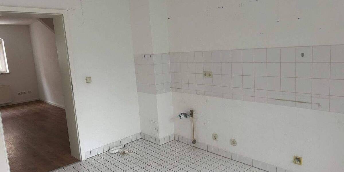 Etagenwohnung Halle (Saale) Innenstadt - 2 Zimmer, 52 m&sup2;, 472&euro; | Angebot:26891628