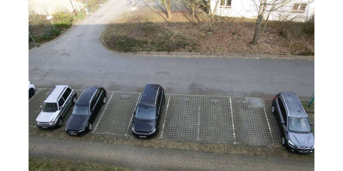 Etagenwohnung Hoyerswerda - 3 Zimmer, 77 m&sup2;, 79.000&euro; | Angebot:25986169