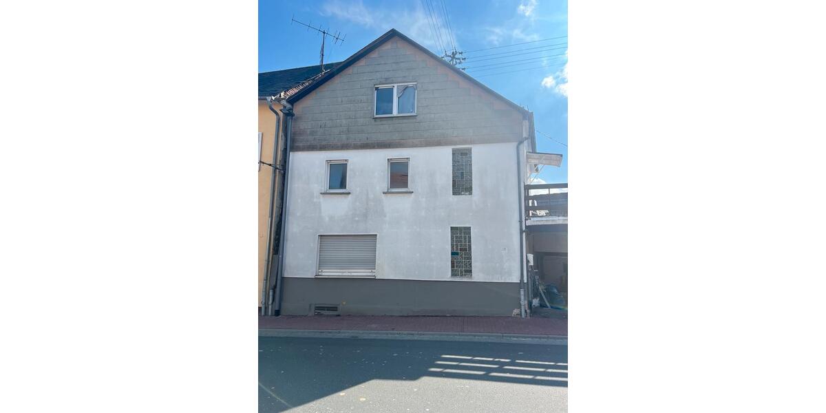 Doppelhaushälfte Taunusstein - 4 Zimmer, 200 m&sup2;, 320.000&euro; | Angebot:25931134