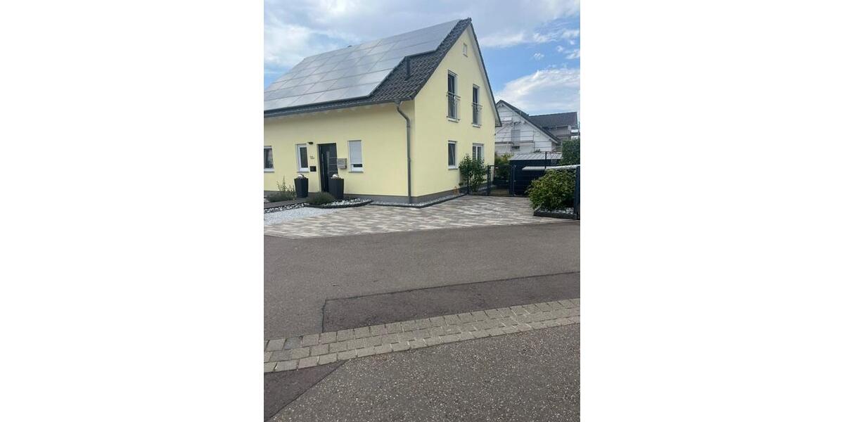 Einfamilienhaus Überherrn - 8 Zimmer, 116 m&sup2;, 395.000&euro; | Angebot:26992220