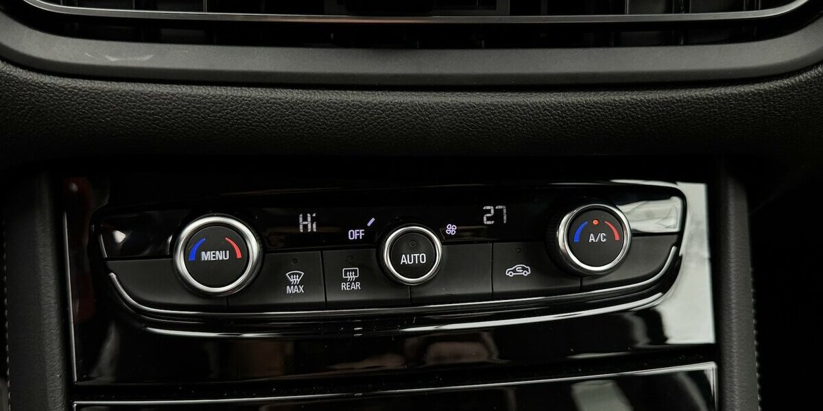 Opel Grandland GS Line 1.2 Turbo 130 LED Carplay Navi 8.700 km 19.840 &euro; Lich 35423