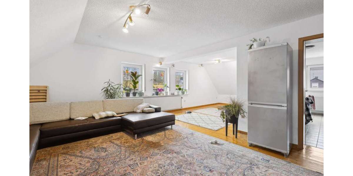 Etagenwohnung Bad Laasphe - 4 Zimmer, 118 m&sup2;, 119.000&euro; | Angebot:25227925