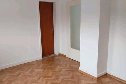 2-Zimmer Dachgeschoss Wohnung 2 zimmer