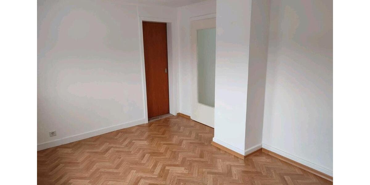 2-Zimmer Dachgeschoss Wohnung 2 zimmer