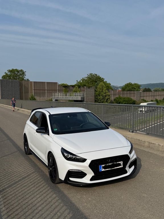 i30