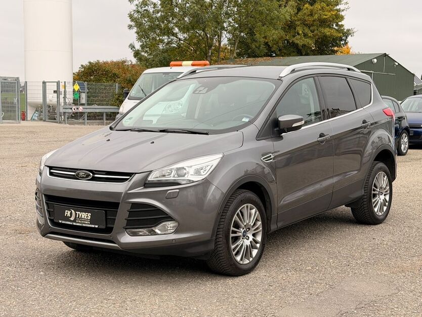 Ford Kuga 111.000 km 11.800 € Trossingen 78647