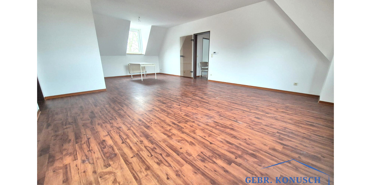 Dachgeschoßwohnung Meppen - 3 Zimmer, 105 m&sup2;, 920&euro; | Angebot:26697957