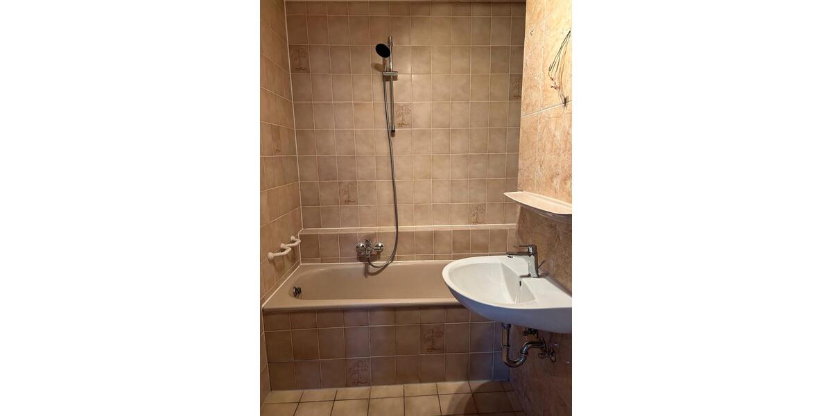 Dachgeschoßwohnung Leimen - 1.5 Zimmer, 50 m&sup2;, 639&euro; | Angebot:25979010