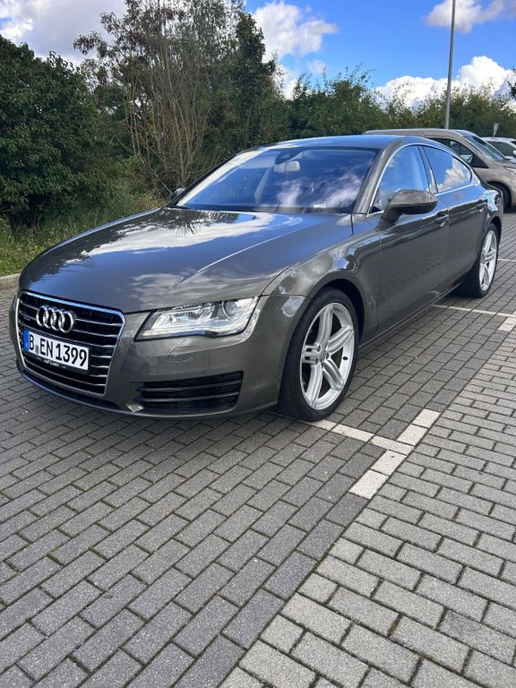 Audi A7 185.458 km 16.400 € Berlin 12627